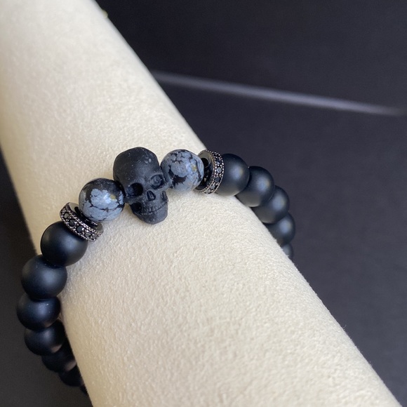 Matte Black Onyx and Snowflake Obsidian Skull Bead Bracelet - Picture 2 of 6